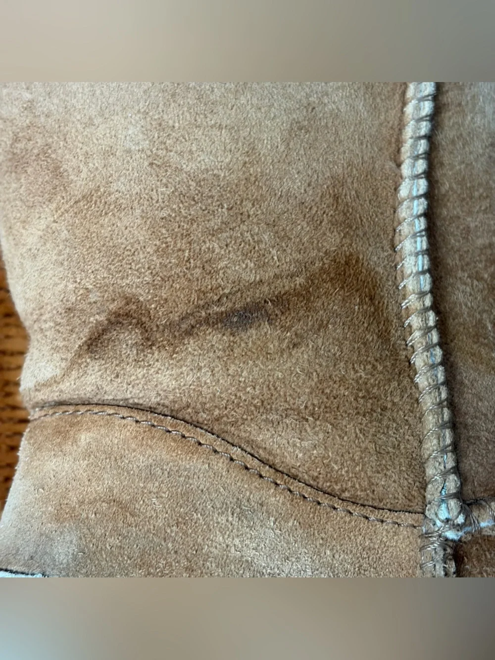 UGG Australia Bailey Button Boots Kids Sz K3 Chestnut Brown Suede Sheepskin 5991